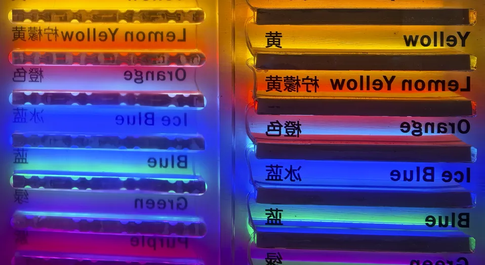 Back view comparison of Split LED neon vs. co-extrusion LED neon